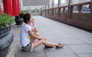 男友还在和他的前女友联系,我为此很纠结,不知道该留下还是离开? 1 男友还在和他的前女友联系,我为此很纠结,不知道该留下还是离开? 1