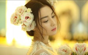 内向女友被强吻后不知自己是否喜欢对方,该怎么处理? 1 内向女友被强吻后不知自己是否喜欢对方,该怎么处理? 1